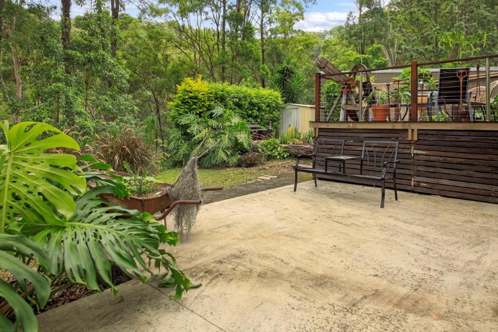 Tranquil 40 Acreage Retreat 