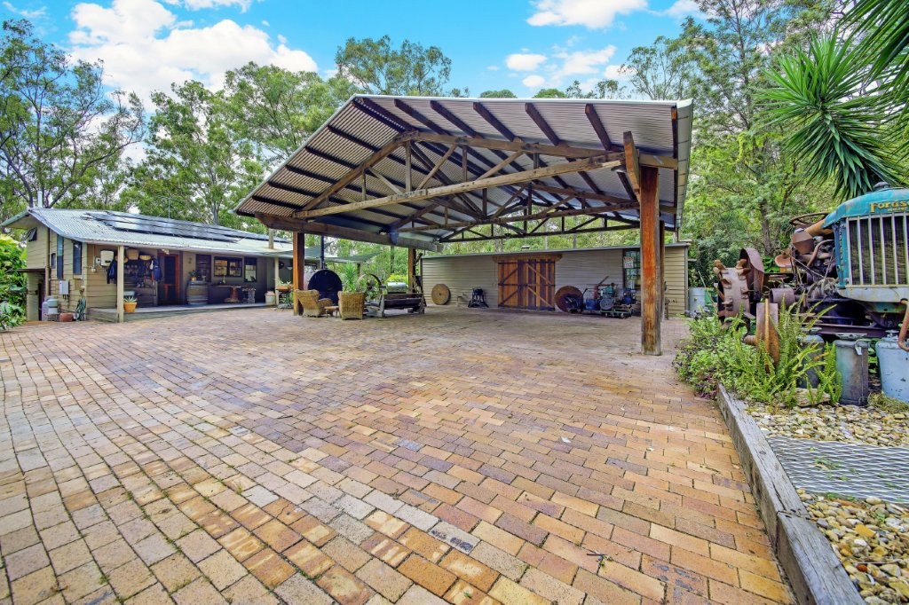 Tranquil 40 Acreage Retreat 